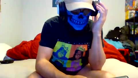 Snapshot of supermanloverhg chatting on 10.28.25 supermanloverhg online show from 10.28.25