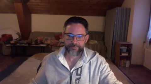 supersquirrel81 online show from 11.16.25