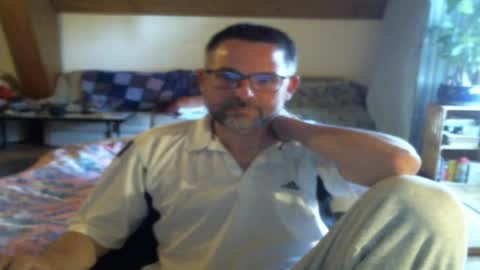 supersquirrel81 online show from 04.24.26