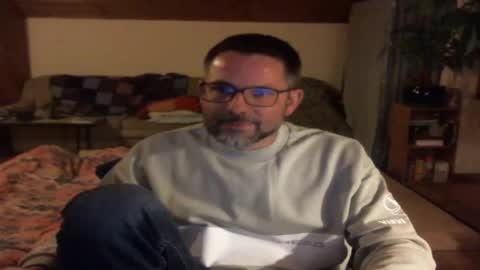 supersquirrel81 online show from 04.28.26
