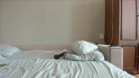surfsexcouple online show from 06.10.26