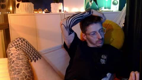 Snapshot of surgical_steel chatting on 02.07.25 SurgicalSteel online show from 02.07.25