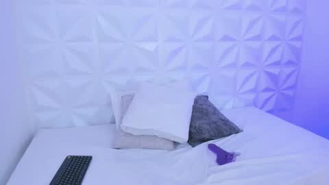 Snapshot of susan_bennett1 chatting on 11.14.25 Susan online show from 11.14.25