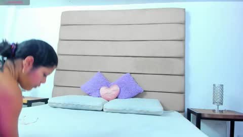 Snapshot of susan_elliot chatting on 11.06.25 Susan online show from 11.06.25