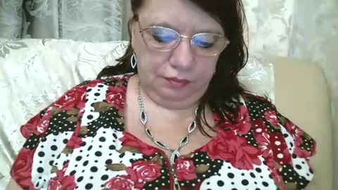 Snapshot of susanaahsun chatting on 12.12.24 SusanaAhSun online show from 12.12.24