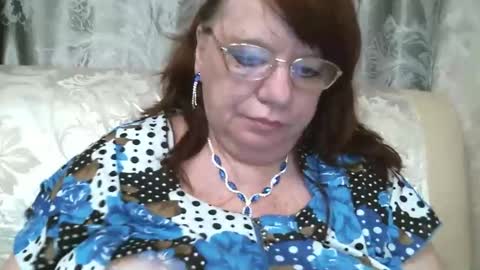 Snapshot of susanaahsun chatting on 03.10.25 SusanaAhSun online show from 03.10.25