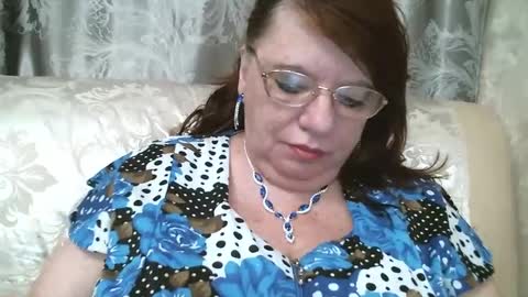 Snapshot of susanaahsun chatting on 03.11.25 SusanaAhSun online show from 03.11.25