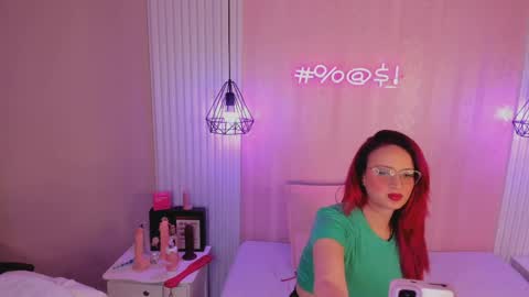 Snapshot of susanabell_ chatting on 05.06.26 SusanaBell online show from 05.06.26