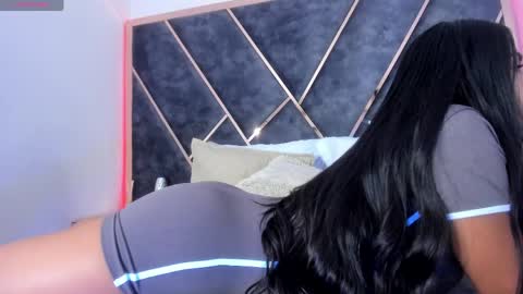 susanahenao online show from 04.30.26