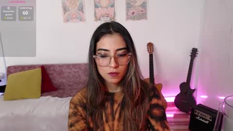 Susana hendrix    online show from 11.20.25