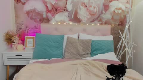 Snapshot of susanblare chatting on 02.17.25 Susan online show from 02.17.25