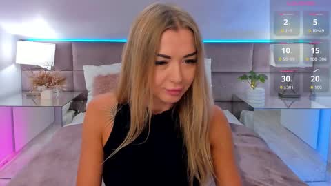 Snapshot of susanblare chatting on 09.21.25 Susan online show from 09.21.25