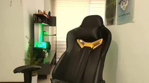 Susan Rhodes online show from 11.06.25