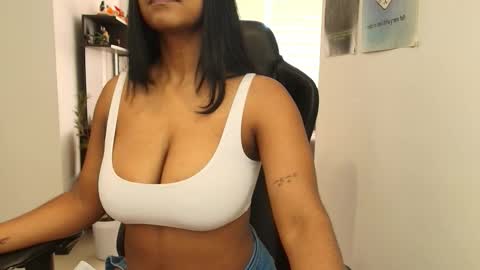 Susan Rhodes online show from 11.23.25