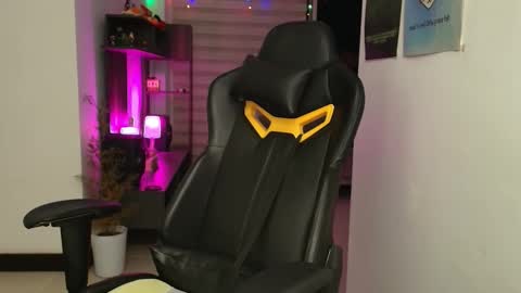 Susan Rhodes online show from 12.20.25