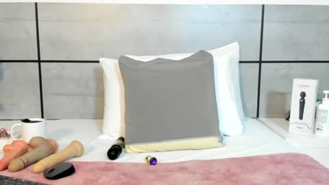 Snapshot of susanthomass chatting on 07.03.26 susanthomass online show from 07.03.26