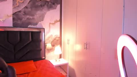 susanvilla online show from 11.21.25