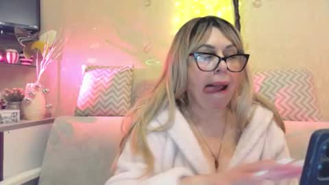 SusiexNoreen online show from 02.09.26