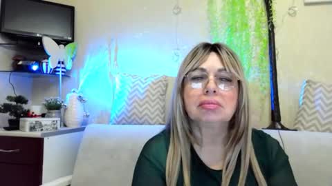 SusiexNoreen online show from 04.15.26
