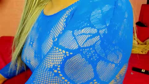 Snapshot of sussan__dirty chatting on 10.12.25 Sussan online show from 10.12.25