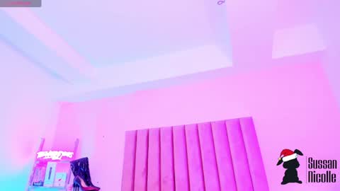 Snapshot of sussan_nicolle1 chatting on 12.16.24 Sussan Nicole online show from 12.16.24