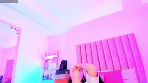 Snapshot of sussan_nicolle1 chatting on 02.06.25 Sussan Nicole online show from 02.06.25