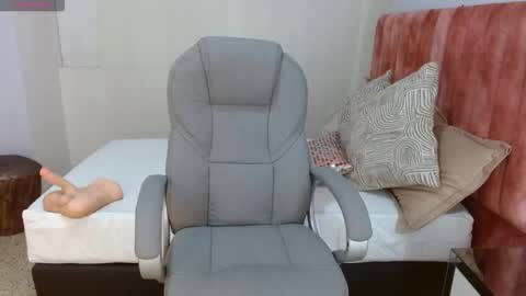 sussy leon online show from 09.19.25