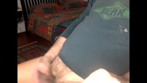 Snapshot of suxgiu chatting on 02.01.25 DownSoul online show from 02.01.25