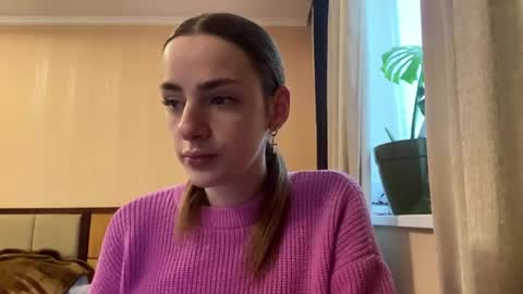 Emila online show from 04.19.26