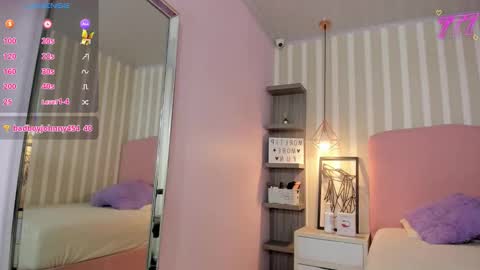 S U Z E T  online show from 03.11.26