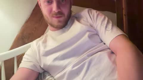 sven118189 online show from 12.15.25