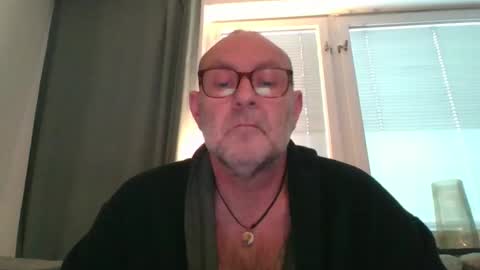 Snapshot of svenskdaddy chatting on 02.05.25 svenskdaddy online show from 02.05.25