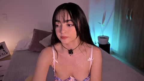 Snapshot of sw_sofi chatting on 09.22.25 Sofis schedule 10pm until 4am GMT-5 online show from 09.22.25