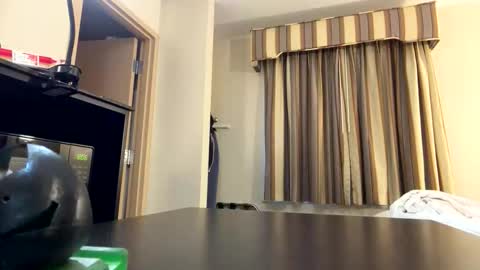 swagkitten online show from 05.04.26