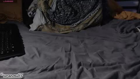 Snapshot of swanou87 chatting on 01.11.26 swanou87 online show from 01.11.26