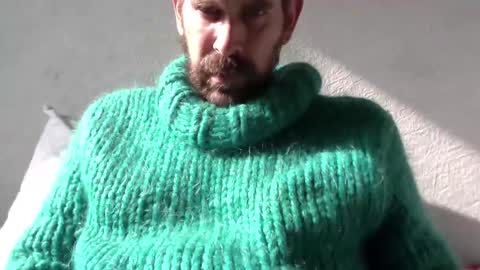 sweaterboy666 online show from 02.12.25