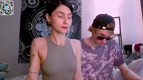 Snapshot of sweathome chatting on 10.27.25 sweaties3 online show from 10.27.25