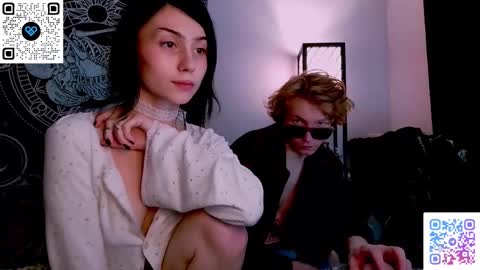 Snapshot of sweathome chatting on 11.27.25 sweaties3 online show from 11.27.25