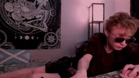 Snapshot of sweathome chatting on 02.01.26 sweaties3 online show from 02.01.26