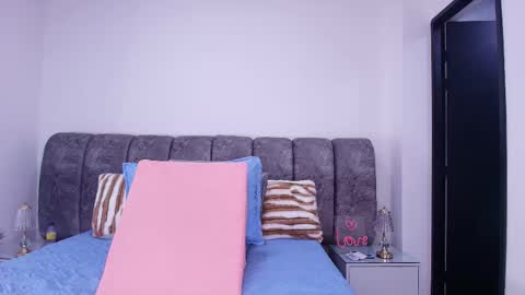Snapshot of sweegirl_ chatting on 11.19.25 Debora online show from 11.19.25
