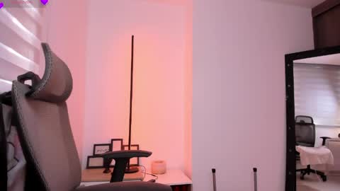 Snapshot of sweer_oshun chatting on 04.22.26 Evangeline online show from 04.22.26