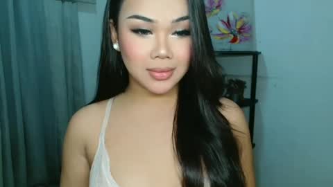 Snapshot of sweet18_jasmine chatting on 12.08.24 sweet18_jasmine online show from 12.08.24