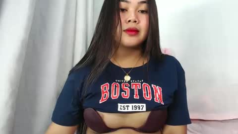 Snapshot of sweet18_jasmine chatting on 01.06.25 sweet18_jasmine online show from 01.06.25