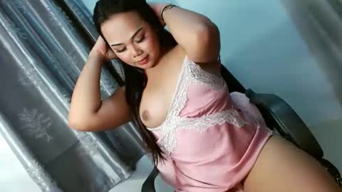 Snapshot of sweet18_jasmine chatting on 02.11.25 sweet18_jasmine online show from 02.11.25
