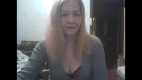 sweet4blonde609 online show from 12.26.24