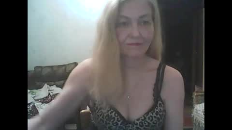 sweet4blonde609 online show from 01.02.25