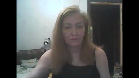 sweet4blonde609 online show from 11.11.25