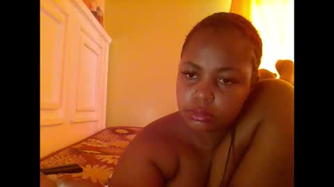 Snapshot of sweet52537 chatting on 10.19.25 sweet52537 online show from 10.19.25