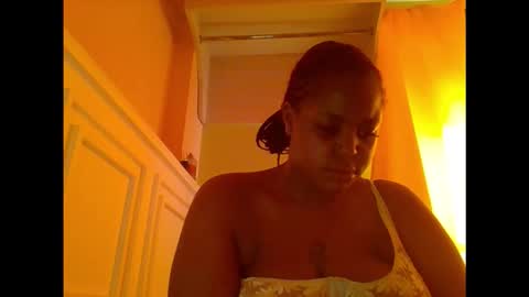 Snapshot of sweet52537 chatting on 10.20.25 sweet52537 online show from 10.20.25