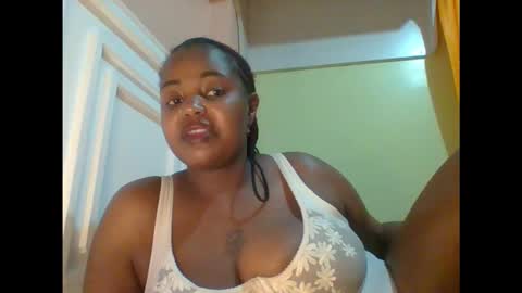 Snapshot of sweet52537 chatting on 10.21.25 sweet52537 online show from 10.21.25